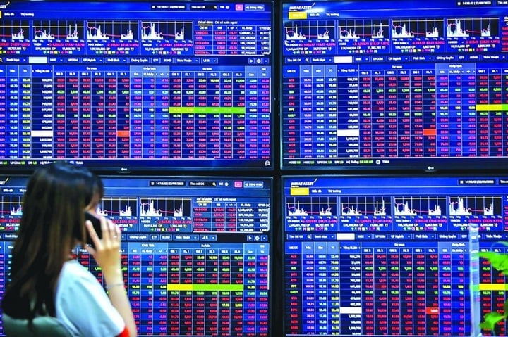 Đầu tư vào đâu khi vàng, cổ phiếu, bất động sản đều ảm đạm?
