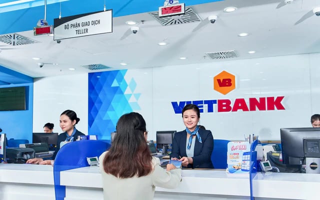 Chủ tịch Tập đoàn Hoa Lâm - bà Trần Thị Lâm đăng ký mua 22 triệu cổ phiếu VBB