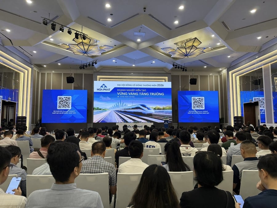 [LIVE] Chủ tịch Trần Đình Long: 300.000 cổ đông là minh chứng cho sự tin tưởng của các nhà đầu tư khắp Việt Nam dành cho Hòa Phát