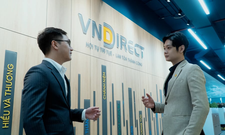 Chứng khoán hôm nay mới nhất (3/8): VN-Index tiến sát vùng quyết định, chuyên gia đồng loạt cảnh báo một điều