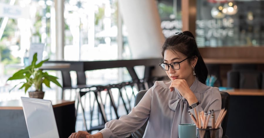 Khối ngoại giảm gần 80% giá trị bán ròng trong phiên tăng vọt ngày 22/4