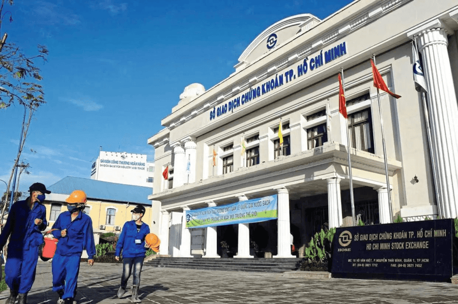 Chứng khoán Việt Nam ghi nhận thành tích "khủng" nhất ASEAN, vượt qua Singapore