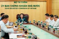 Lệnh bán dồn dập, VN Index ‘rời xa’ ngưỡng 1.800 điểm