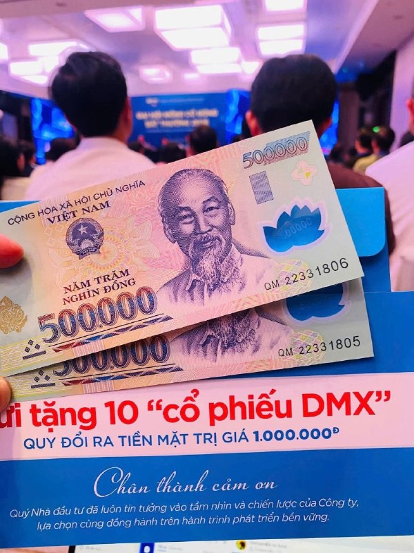 Cổ đông doanh nghiệp 100 nghìn tỷ đi họp nhận quà 1 triệu đồng