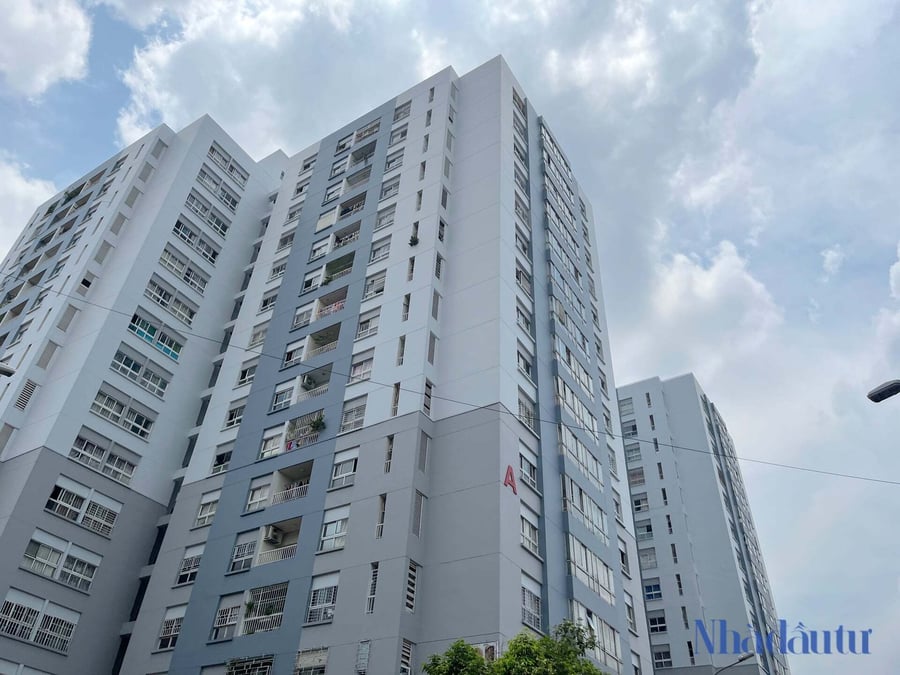 Lãi suất tăng, người mua nhà và doanh nghiệp cùng 'gánh' chi phí vốn