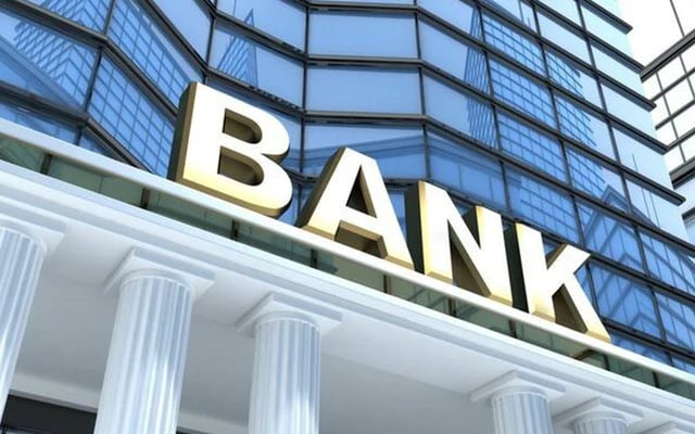Một cổ phiếu ngân hàng tím trần, tăng 9,77% sáng 22/9