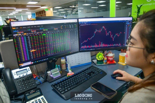 Chứng khoán chưa thể đảo chiều trước áp lực call margin vẫn lớn