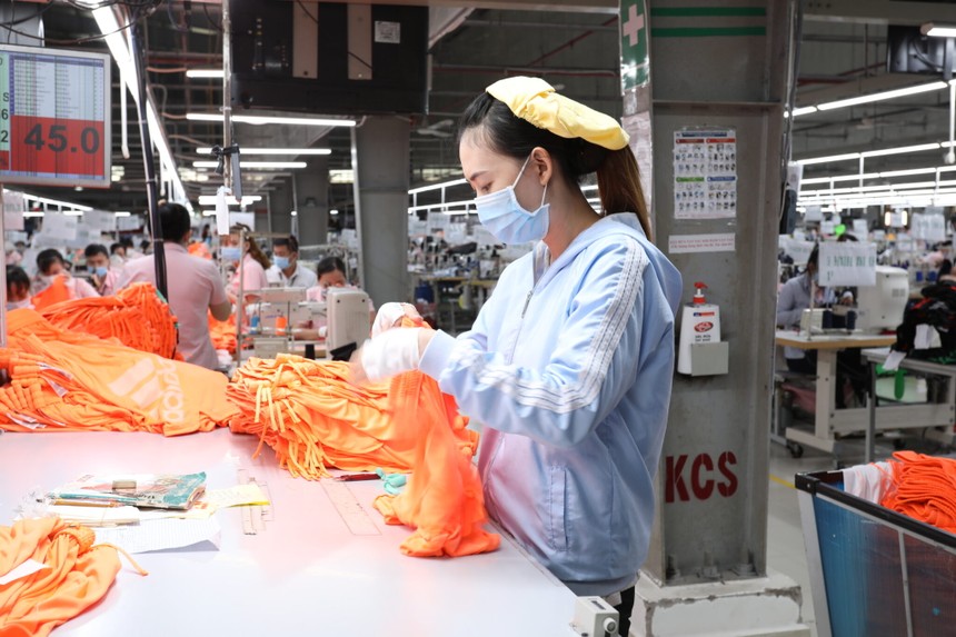 Cổ phiếu TCM giảm hơn 40% trong một năm, Thành viên HĐQT đăng ký bán 5 triệu cổ phiếu
