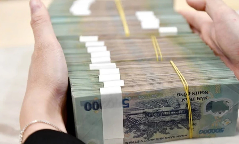 Tiền gửi tăng kỷ lục, điều gì đang xảy ra?