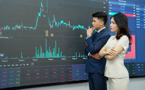 Chứng khoán tháng 7: VN-Index bước vào giai đoạn “thử lửa”
