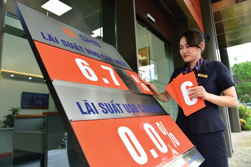 Lãi vay khó giảm mạnh