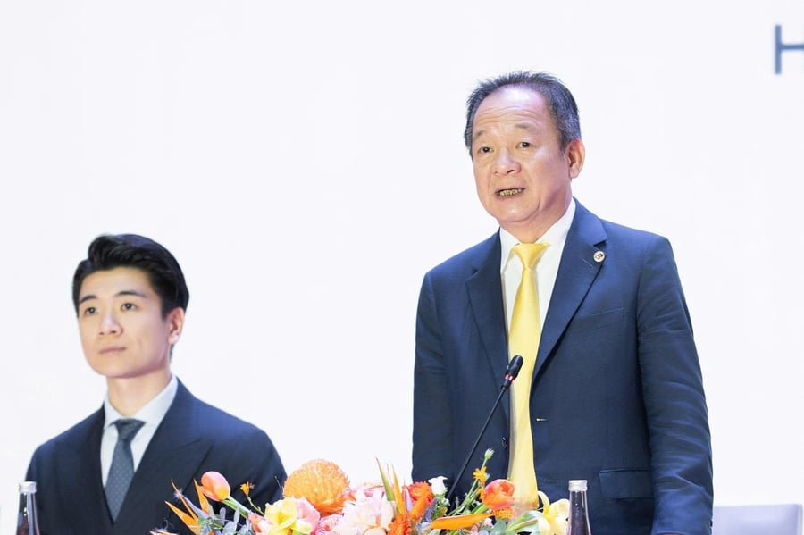 Chủ tịch SHB nói thẳng về dư nợ bất động sản, "chọn rể" và tái định vị