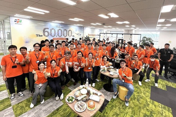 Ban lãnh đạo FPT phản ứng như thế nào trước thông tin ‘công ty giảm quy mô nhân sự vì AI’?