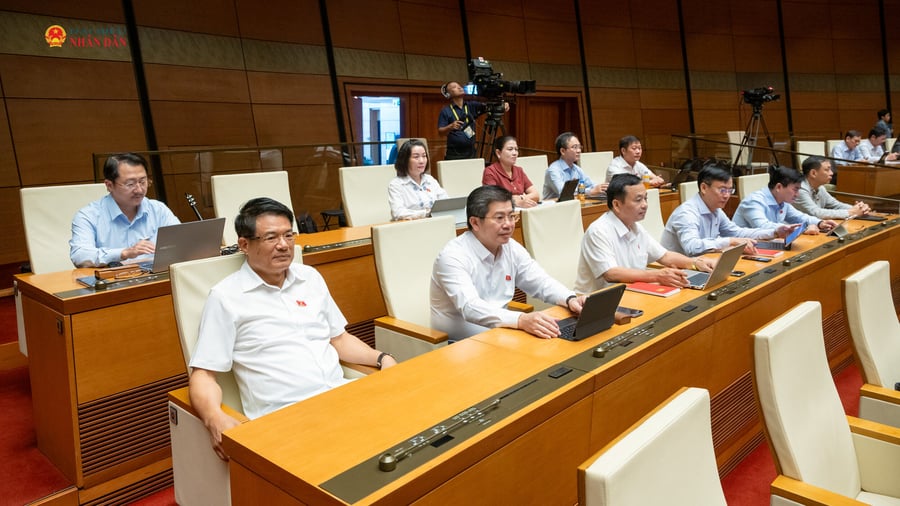 Hoàn thiện cơ chế thử nghiệm, bảo đảm an toàn thị trường chứng khoán