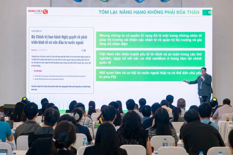 'Muốn hút vốn ngoại, chứng khoán Việt cần nhiều hơn câu chuyện nâng hạng'