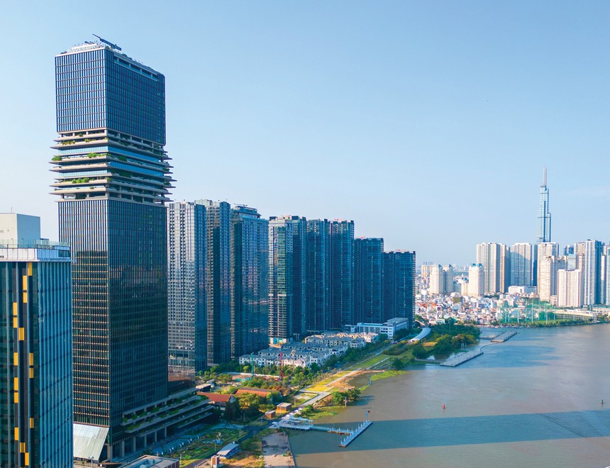 Vốn ngoại tăng tốc qua M&A