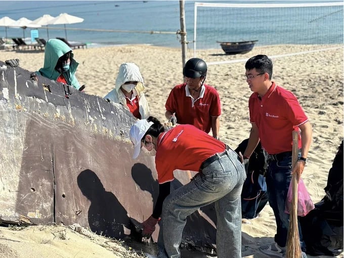 SeABank triển khai Ocean Cleanup 2026, hơn 1.000 CBNV chung tay làm sạch bờ biển