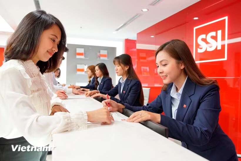 VN-Index trước mốc 1.900 điểm: Tăng trưởng cục bộ và phép thử từ vốn ngoại