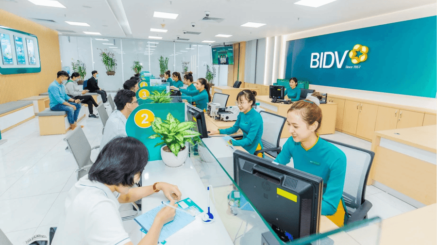 Cổ phiếu 24/7: TV2 được kỳ vọng tăng gần 38%, BID và TCB tiếp tục hút sự chú ý