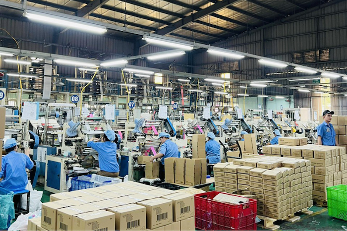 Doanh nghiệp nhựa 11 năm tuổi trước ngày lên HOSE: Lợi nhuận tăng mạnh, nợ vay đi lên và cổ phiếu rời xa đỉnh