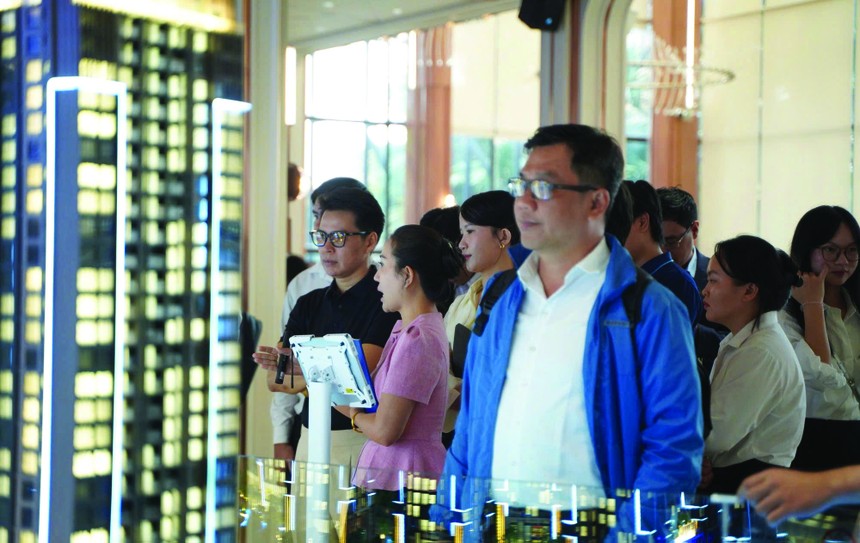 Nhà đầu tư lo cắt “hàng ngộp”