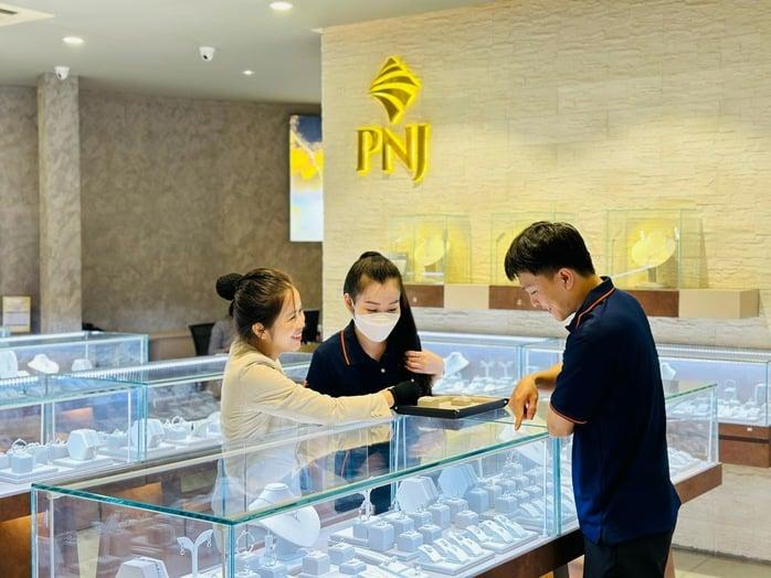 Người thân Chủ tịch PNJ đăng ký bán 9 triệu cổ phiếu