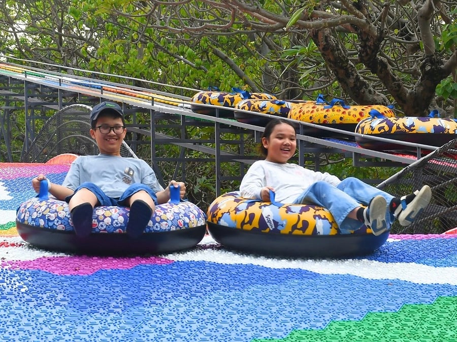 Chủ quản công viên Đầm Sen lỗ trở lại