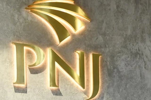 Cổ phiếu PNJ tiếp tục bị bán mạnh