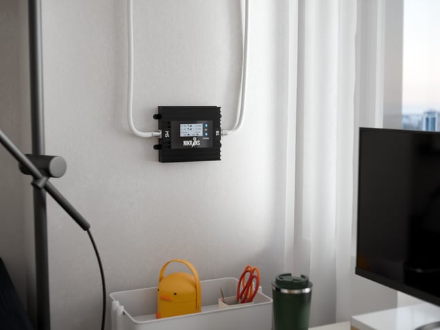 BD-400FG Repeater for LTE and GSM Signals image 1