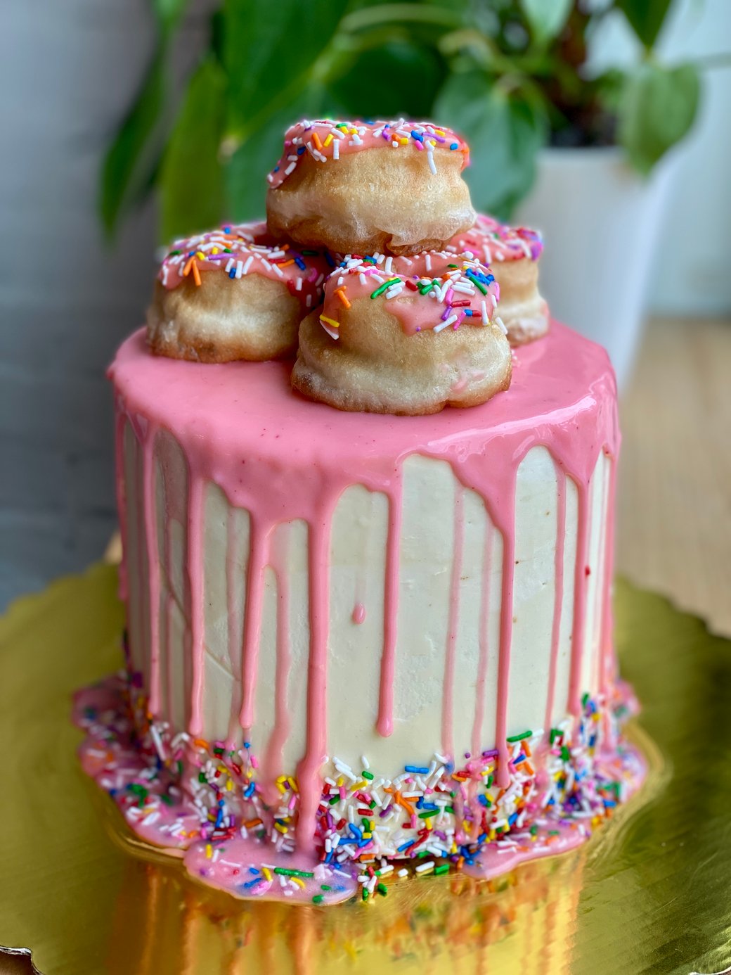 Vanilla  Donut Cake
