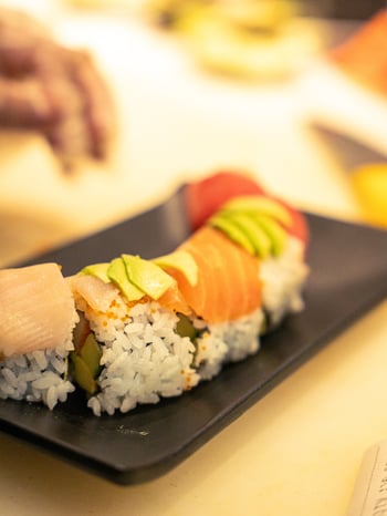 Our signature Rainbow Roll; crab, avocado, cucumber & tobiko wrapped in seaweed & rice. Topped with Atlantic salmon, avocado, red tuna and snapper! 🍣

Visit our linkin.bio to order now! 
•
•
•
•
#sushiinn #sushiinnyorkville #yorkville #torontoeats #sushitoronto #japanese #rainbowroll #sushirolls