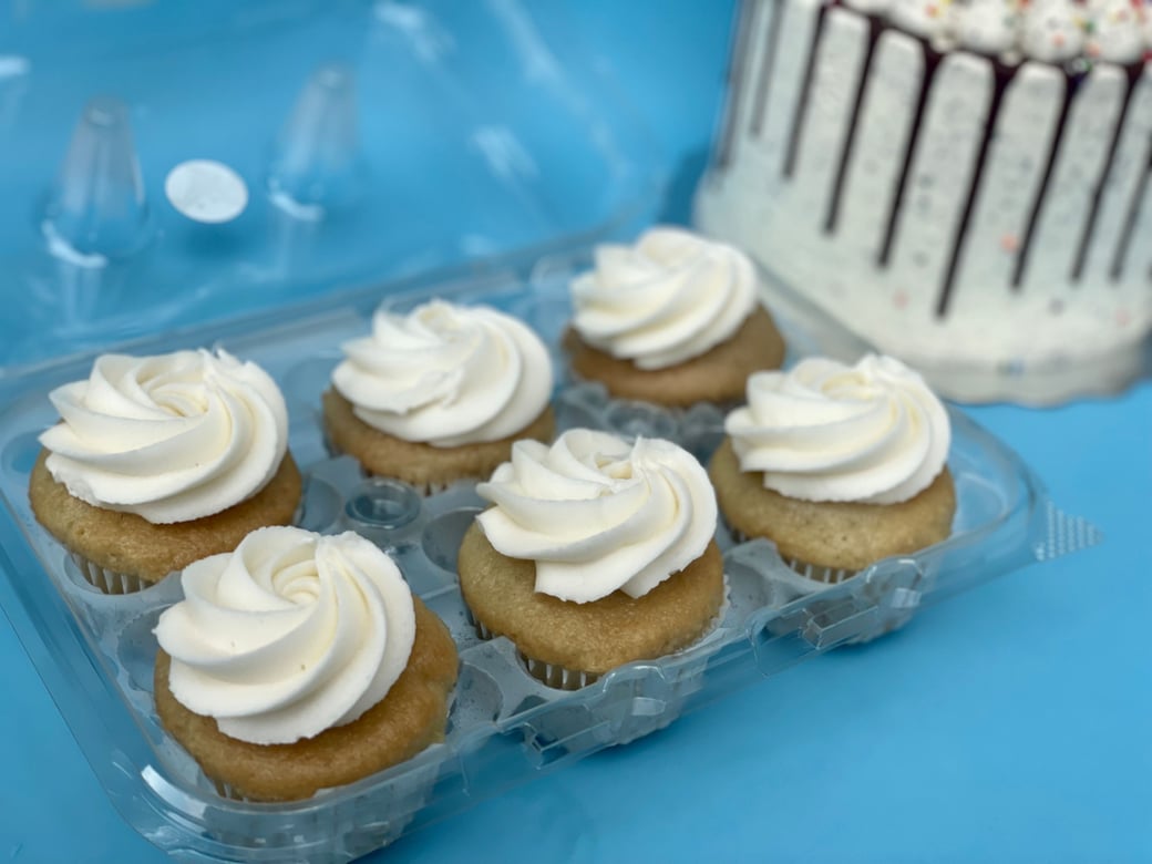 Vegan Cupcakes (6Pack) by Heathers Kitchen