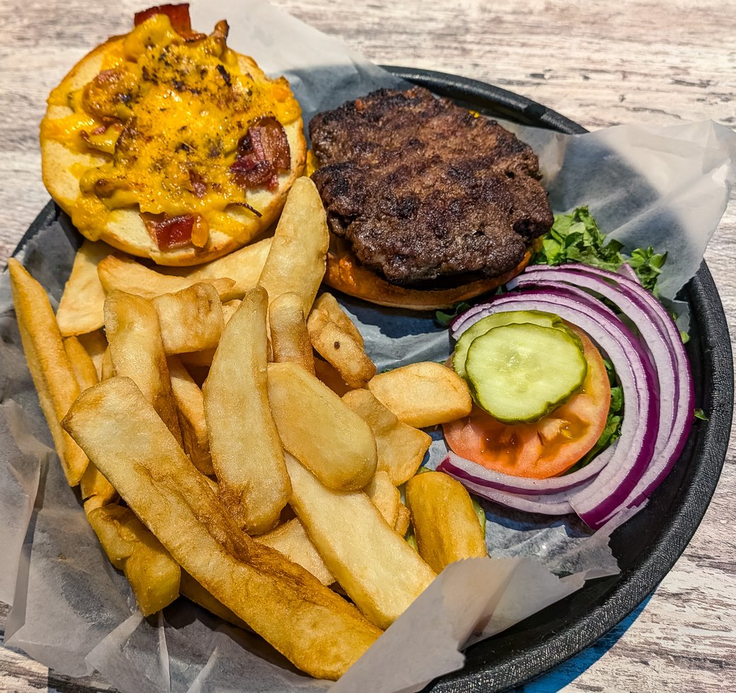 Bacon Cheeseburger
