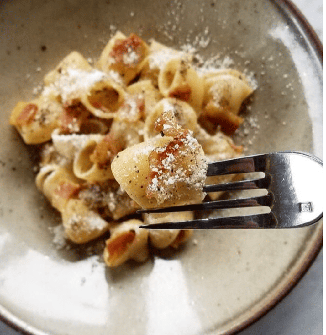 MEZZE MANICHE ALLA CARBONARA