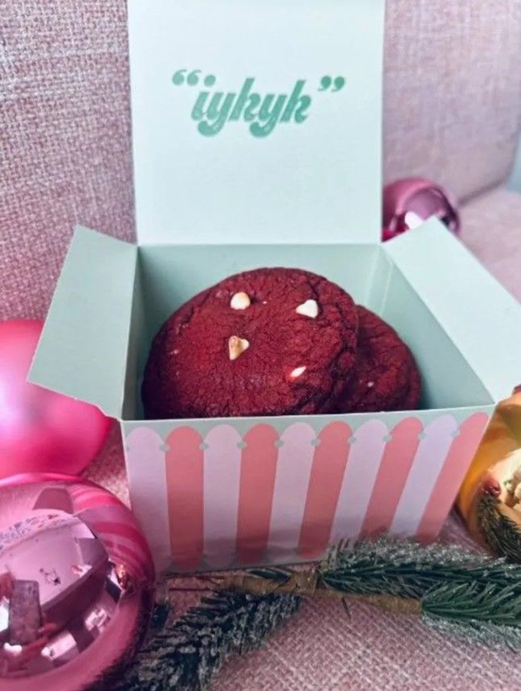 Red Velvet Cookies - Box of 6