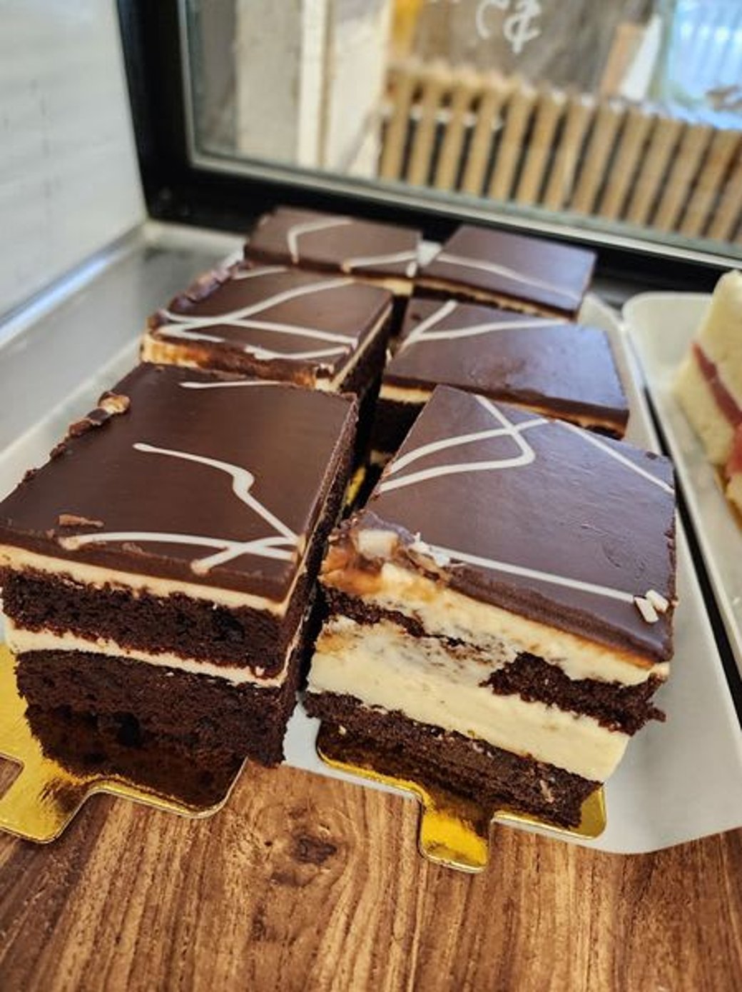 Dark & White Chocolate Cake