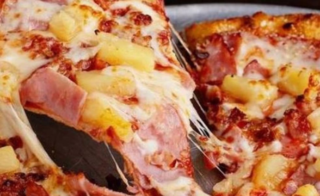 Pizza Hawai 12'' (FREE SODA)