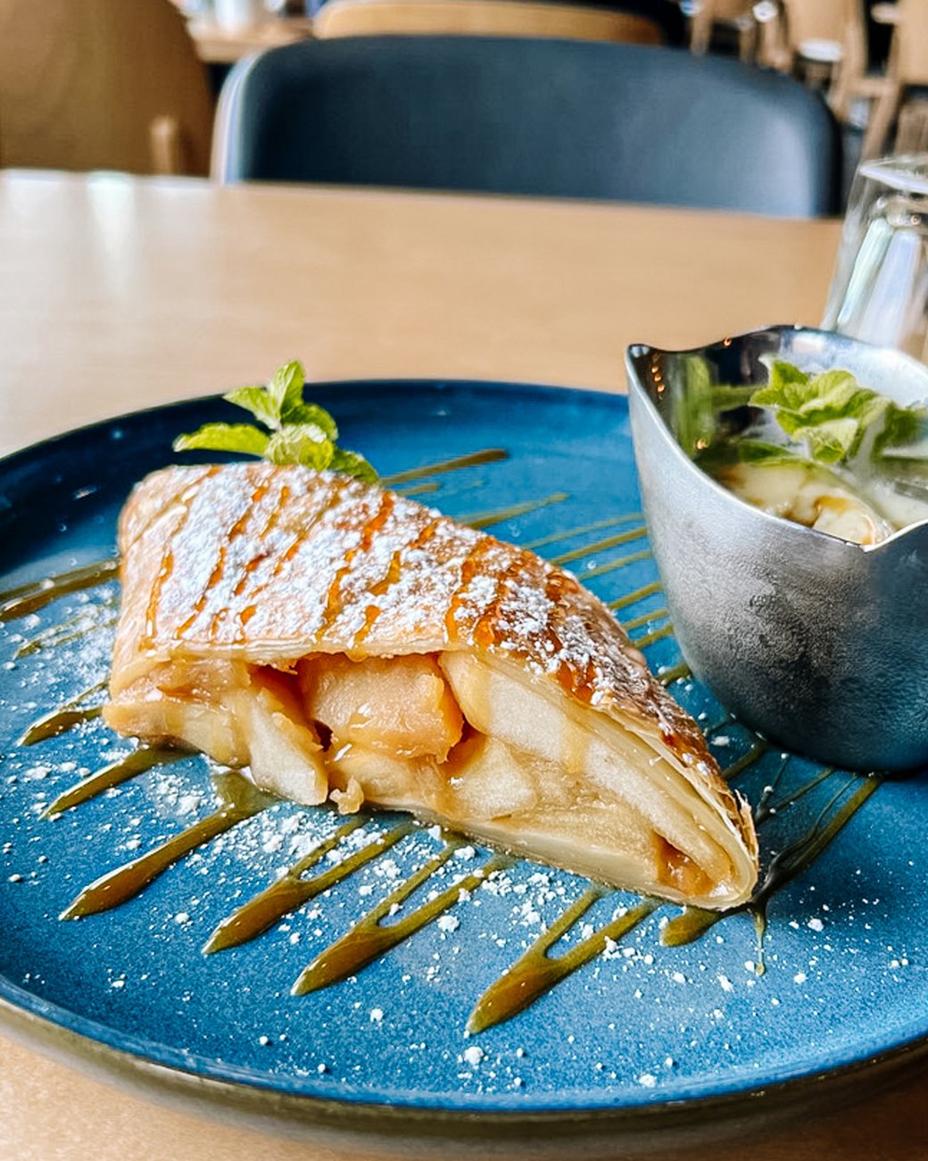 Apfelstrudel (Apple Strudel)