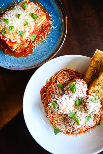 Suburban doesn’t mean settling. BellaBrava Bexley brings the same standard  housemade, stone-fired, genuinely Italian,  to Land O’ Lakes. Every evening, without exception.

📸: Spaghetti And Meatballs 

#bellabrava #bexley #landolakes #italianfood #tampabay #housemade