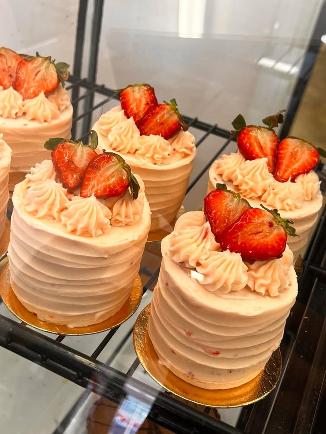 Mini Strawberry Cake