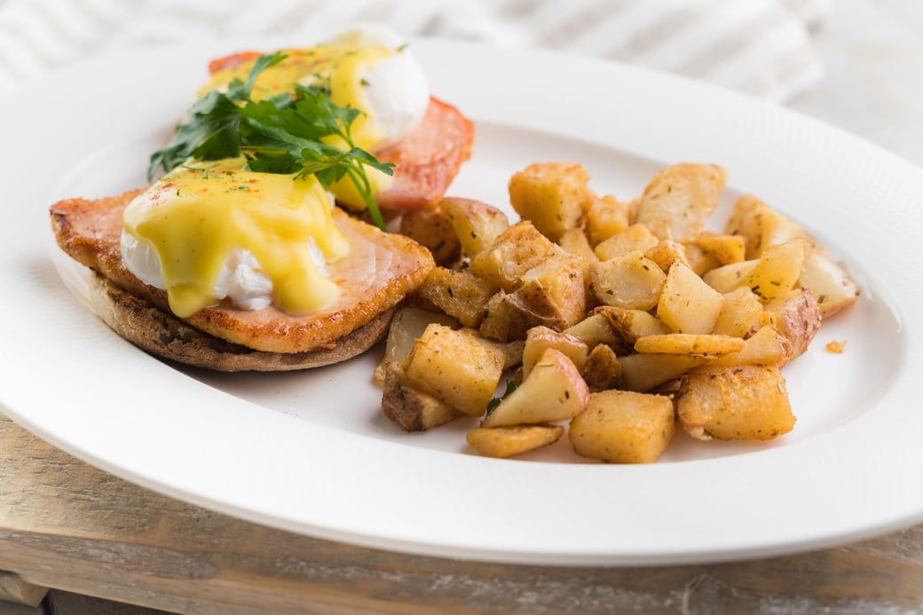 Eggs Benedict With Potatoes 