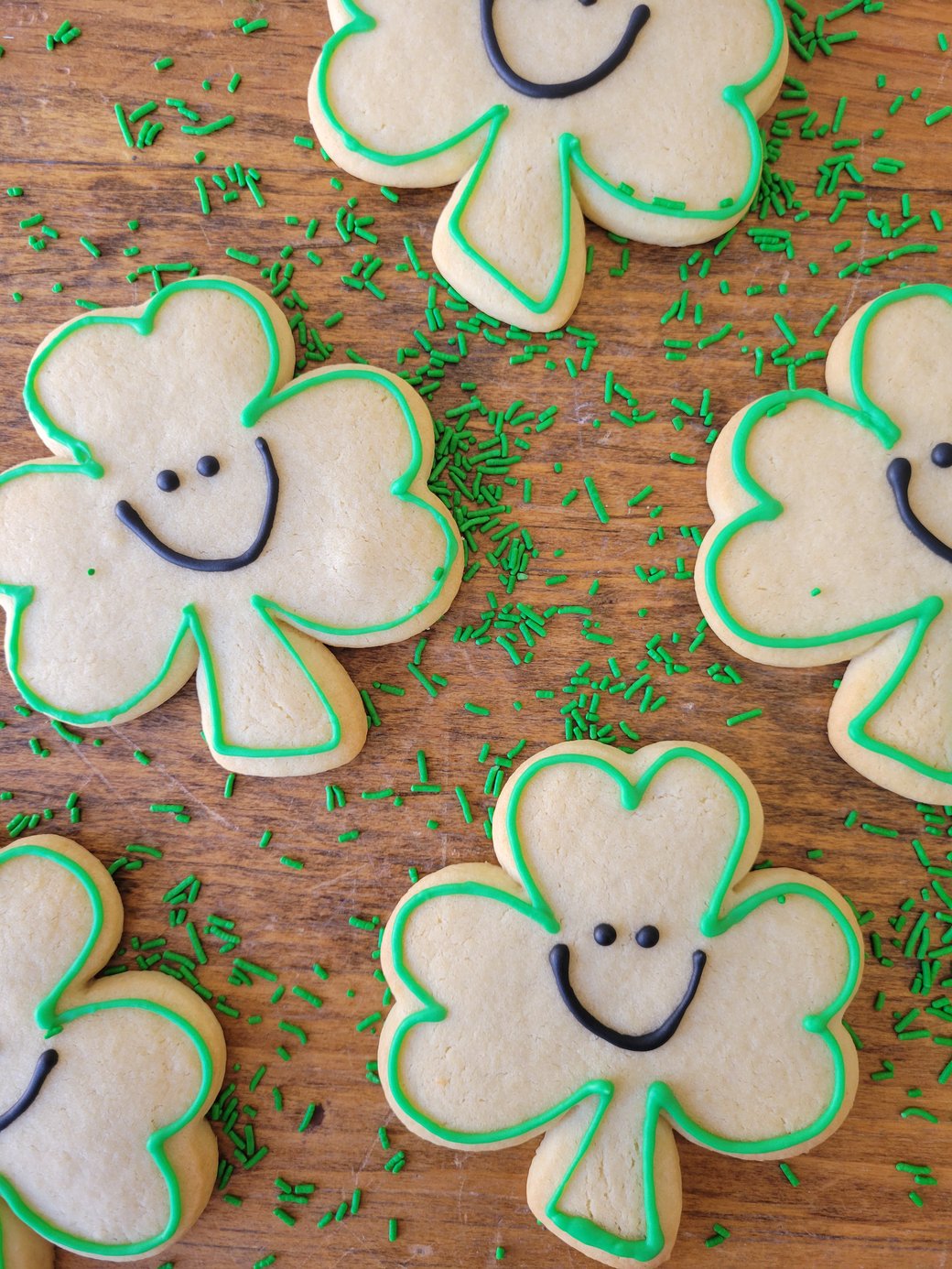 Happy shamrock sugar cookies
