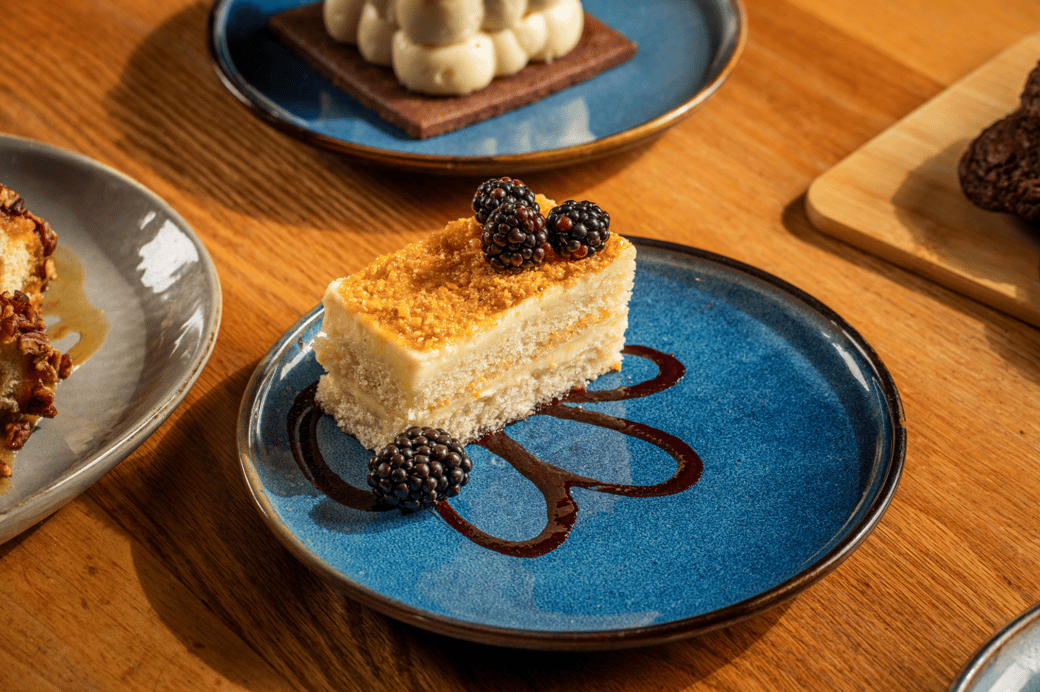 Lemon Chantilly Cake