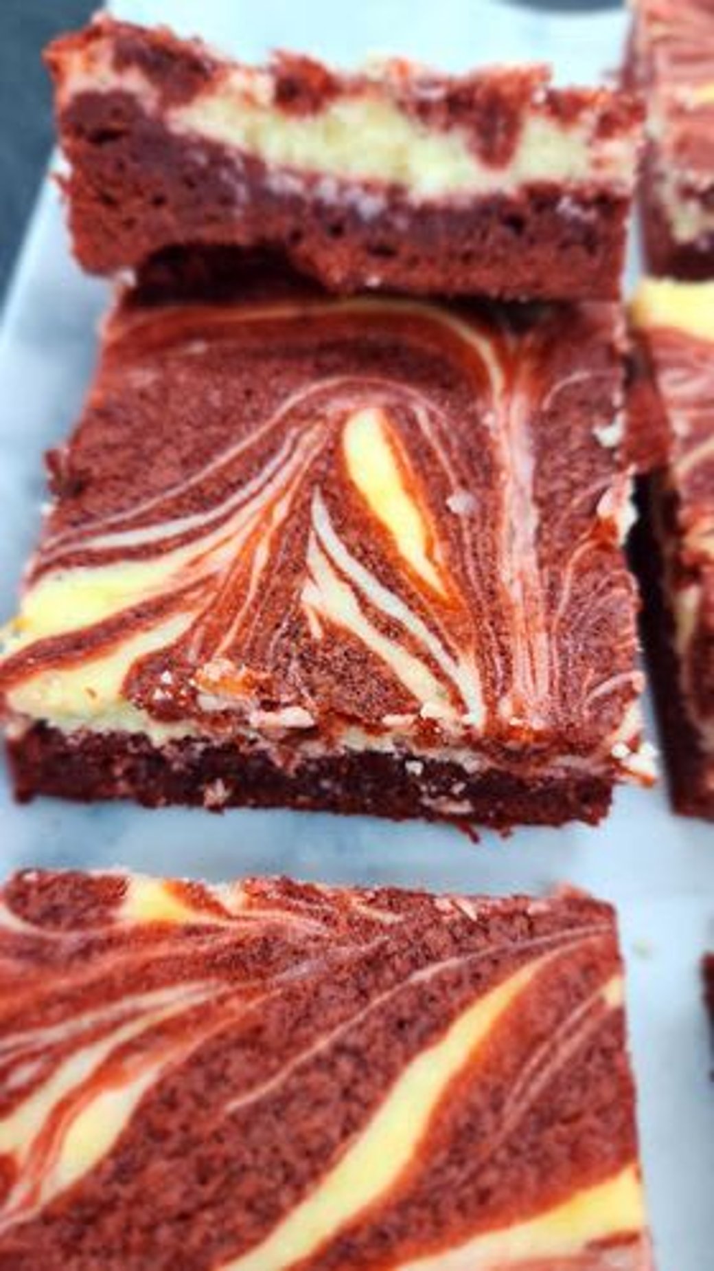 Red Velvet cream cheese brownie 