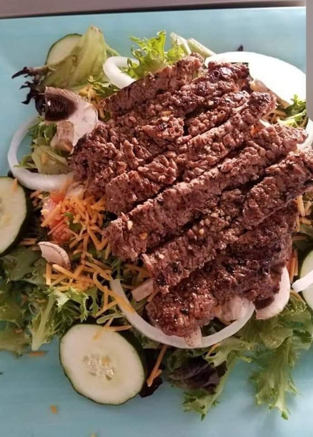 Garden Salad with Steak