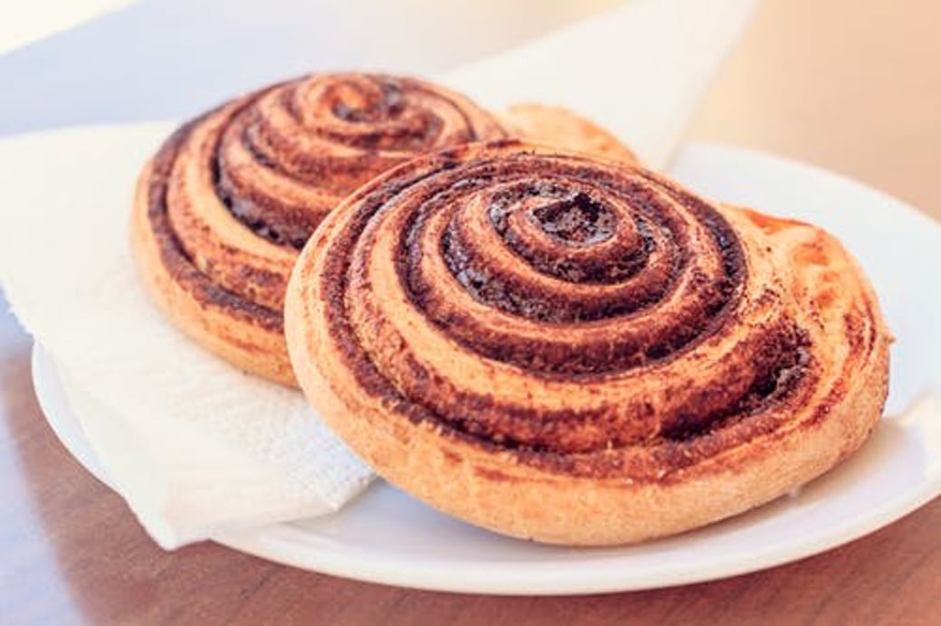 CINNAMON ROLL