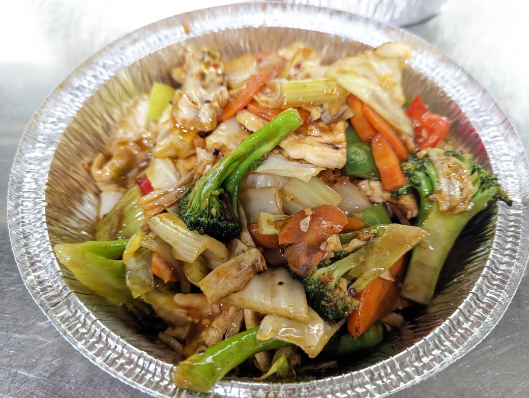 四川雞炒什菜 / Szechuan Chicken with Assorted Vegetables