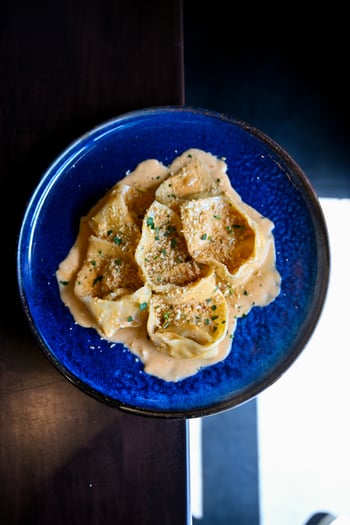 A little lemon and a lot of crunch change the whole bowl. That is the work of the pangrattato on our Lobster Tortellini, where North Atlantic lobster, mascarpone, and ricotta meet a lobster brandy cream sauce. Bright against rich, and made in-house at BellaBrava Midtown.

📸 Lobster Tortellini

#bellabrava #tampamidtown #lobstertortellini #housemadepasta #italianfood #tamparestaurants