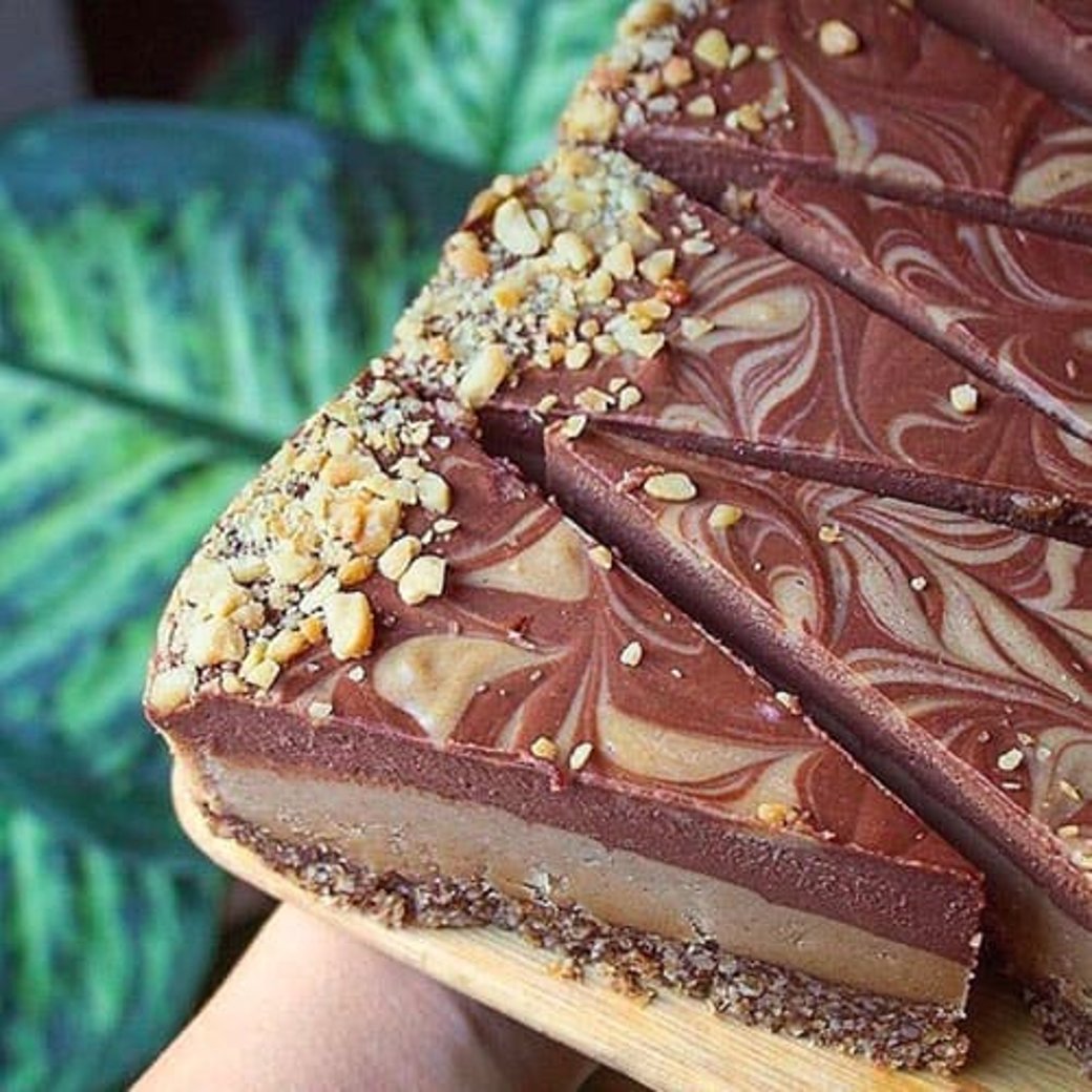 Peanut Butter Vegan Cheesecake