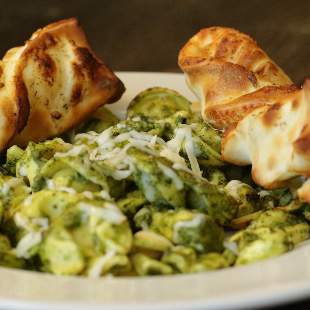 Pesto Tortellini